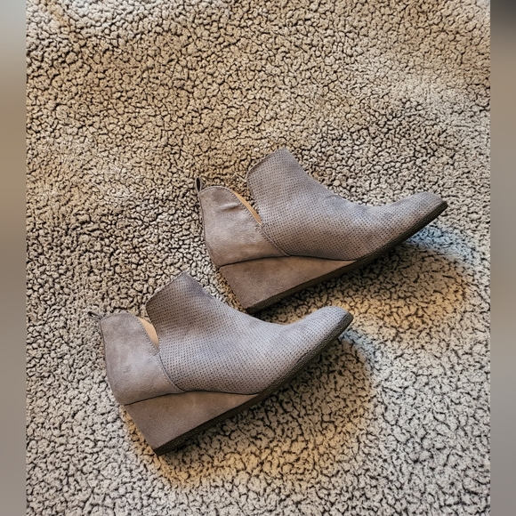 Journee Collection Mylee Women's Ankle Boots sz 9, Gray - Picture 2 of 6